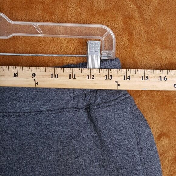 LUNYA Womens Shorts Small Gray Pull On Sweat Bermuda Pockets DOUBLE FACED $148 - Picture 8 of 11